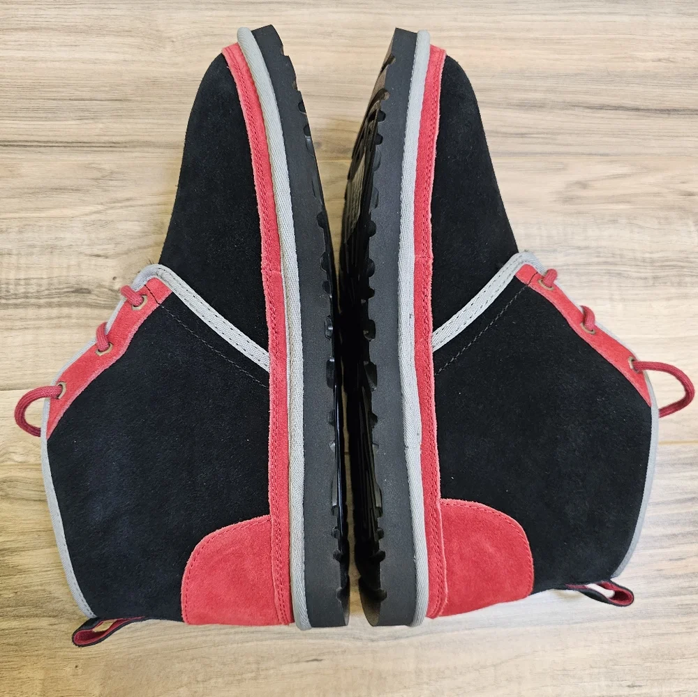 UGG Neumel boots, black/red/gray, size US 11 - Picture 6 of 7
